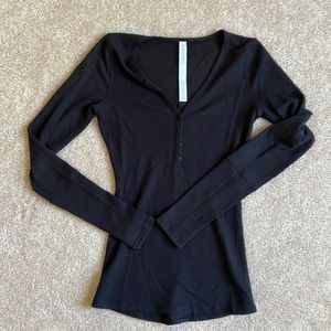 lululemon athletica Black Short Sleeve Top